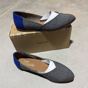 Toms Jutti Almond Toe Flat - Like New